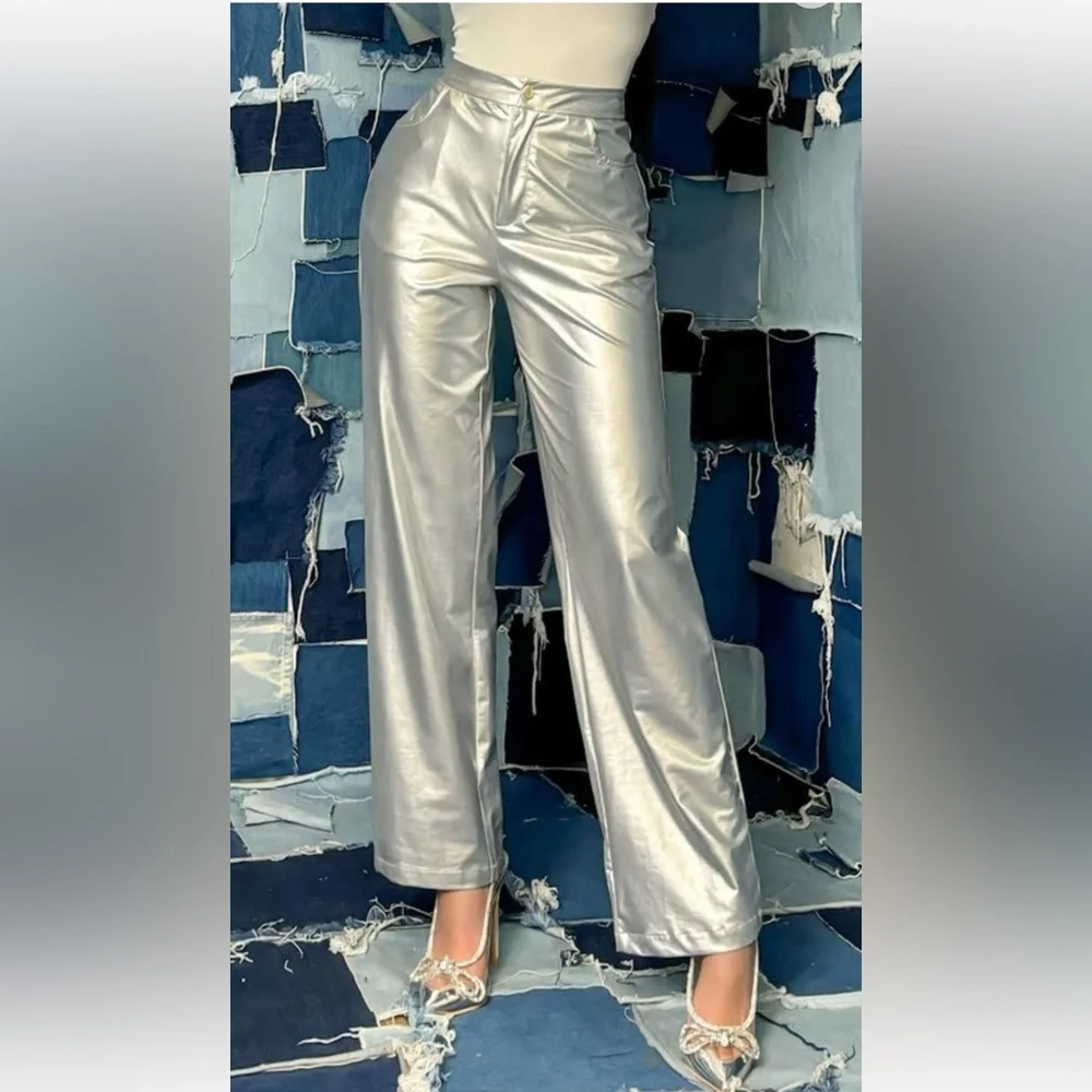 Fabulous Chic Wide Leg Faux Leather Pants - Picture 4 of 4